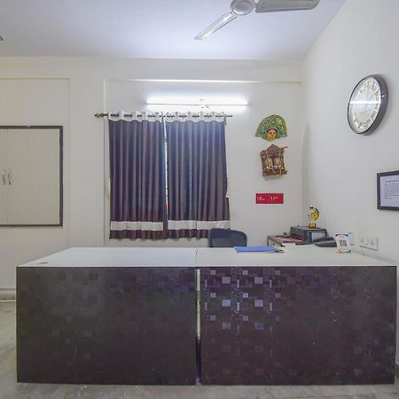 Super Collection O Bricks Inn Hazra Road Near Birla Mandir Calcutta  Esterno foto